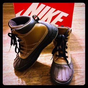 Nike ACG Boots